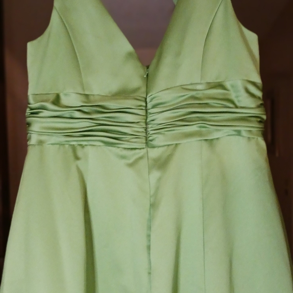 💰David's Bridal Formal Gown Green Size 16 - Picture 8 of 8